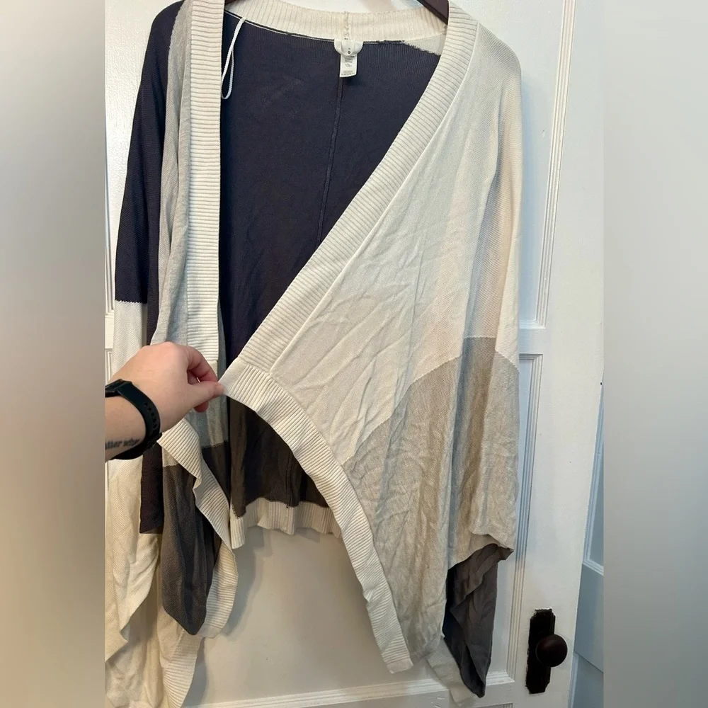 Lululemon Hatha Color-Blocked Knit Wrap - OS